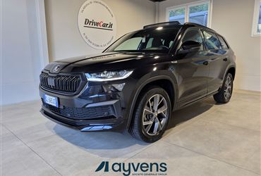 Skoda Kodiaq 2.0 TDI SPORTLINE DSG 4X4 TETTO APRIBILE MATRIX
