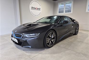 BMW i8 COUPE' 1.5 eDRIVE STEPTRONIC FULL-LED NAVI C.20"